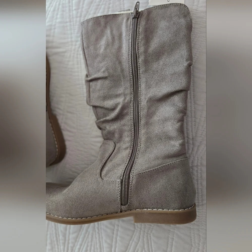 Olive & Edie Tessa Boots - Picture 9 of 11